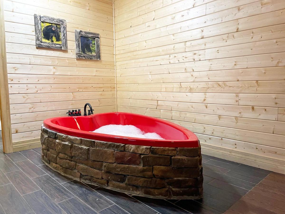 Gatlinburg - Honeymoon Hideaway Villa Ngoại thất bức ảnh