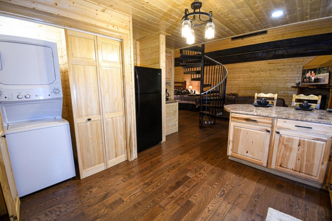 Gatlinburg - Honeymoon Hideaway Villa Ngoại thất bức ảnh