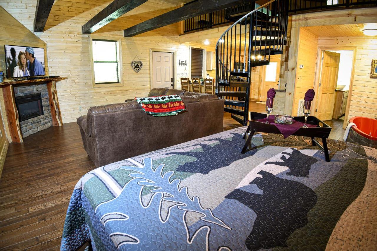 Gatlinburg - Honeymoon Hideaway Villa Ngoại thất bức ảnh
